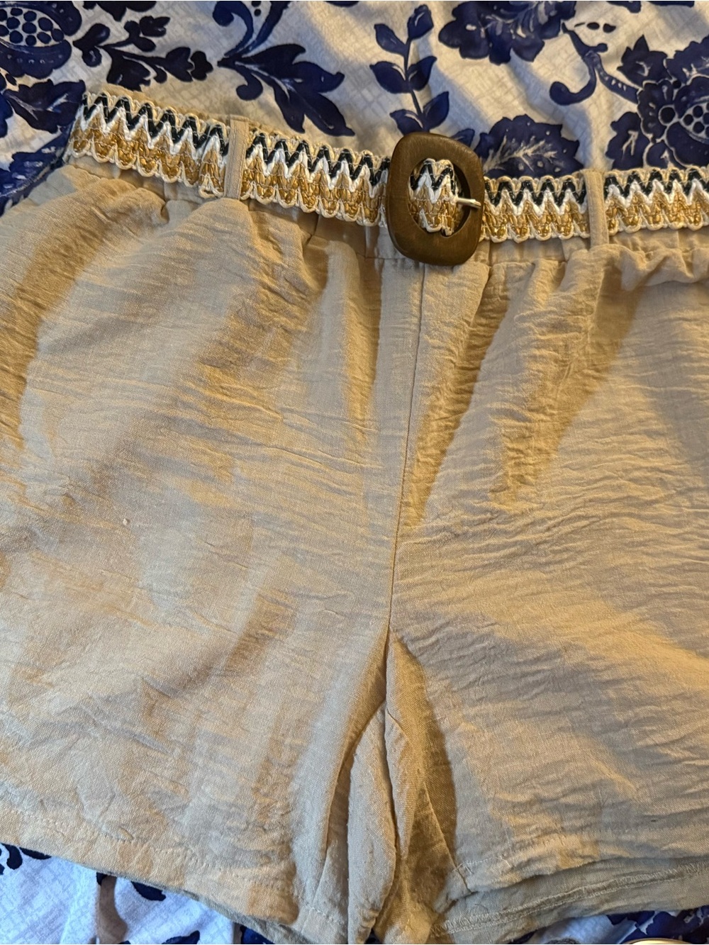 Women's Lightweight Drawstring Shorts with Decorative Belt - Tan